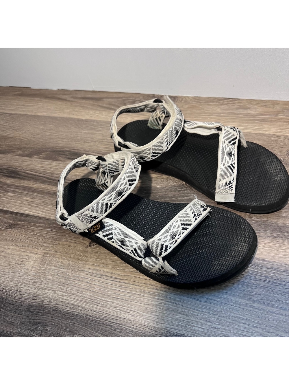 Teva Women's Sport Sandals White Black Geometric Print Size 7